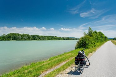 Radfahren an der Donau